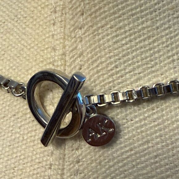 Anne Klein Signed Silver Tone long Box Chain Necklace Toggle Clasp & Oval Stones - Picture 6 of 6